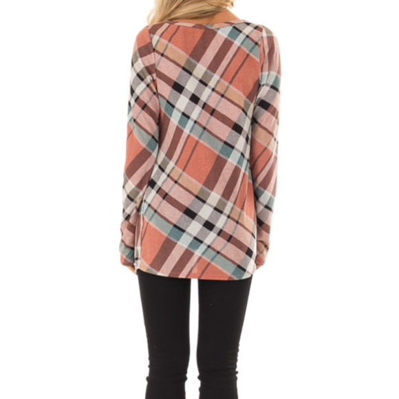 ✅Peach & Aqua Plaid Long Sleeve Top w/ Twist - Picture 4 of 6